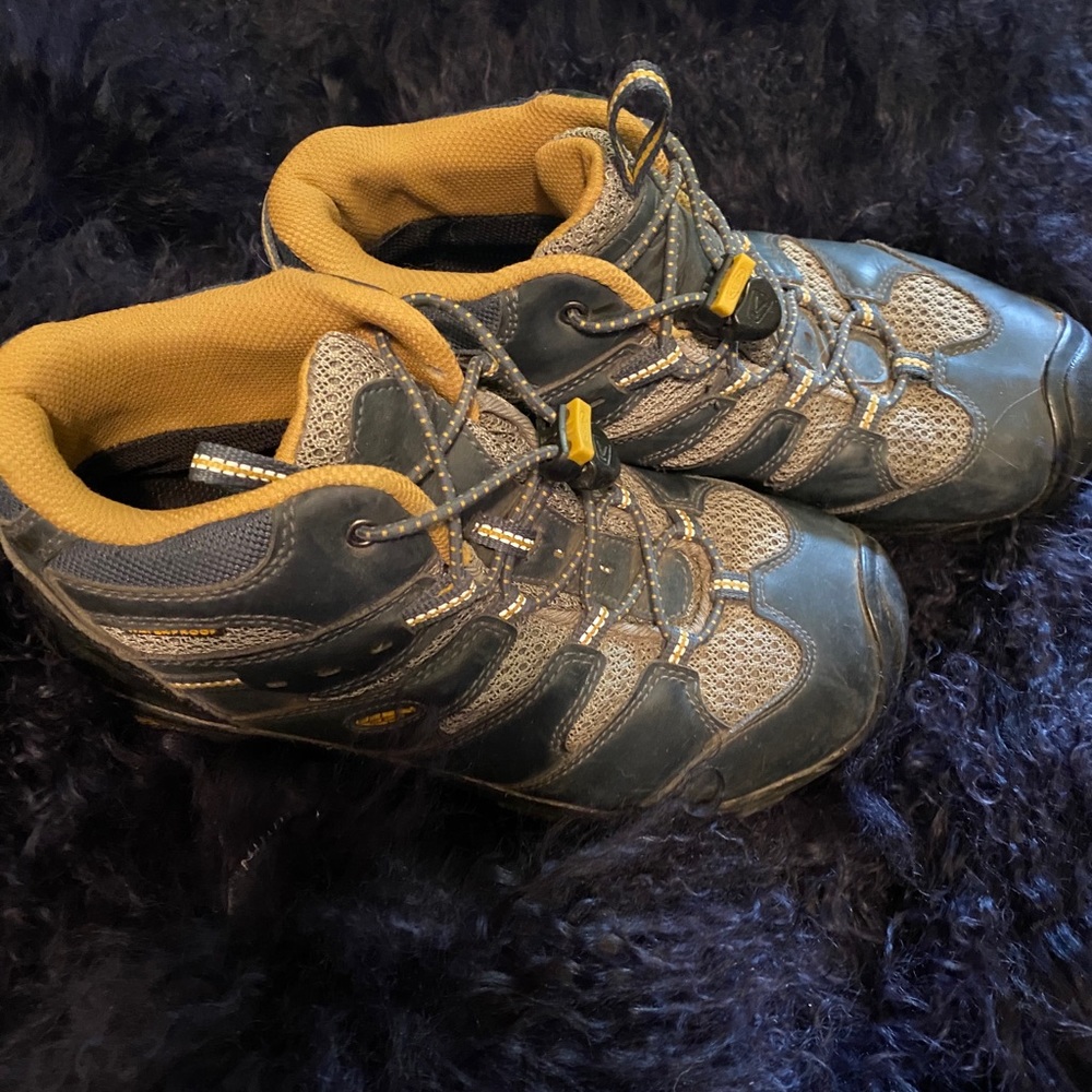 Keen hiking boots